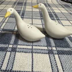 Vintage Avon Geese Salt & Pepper Shakers 