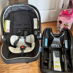 Graco SnugRide Car Seat & 2 Compatible Car Seat Bases