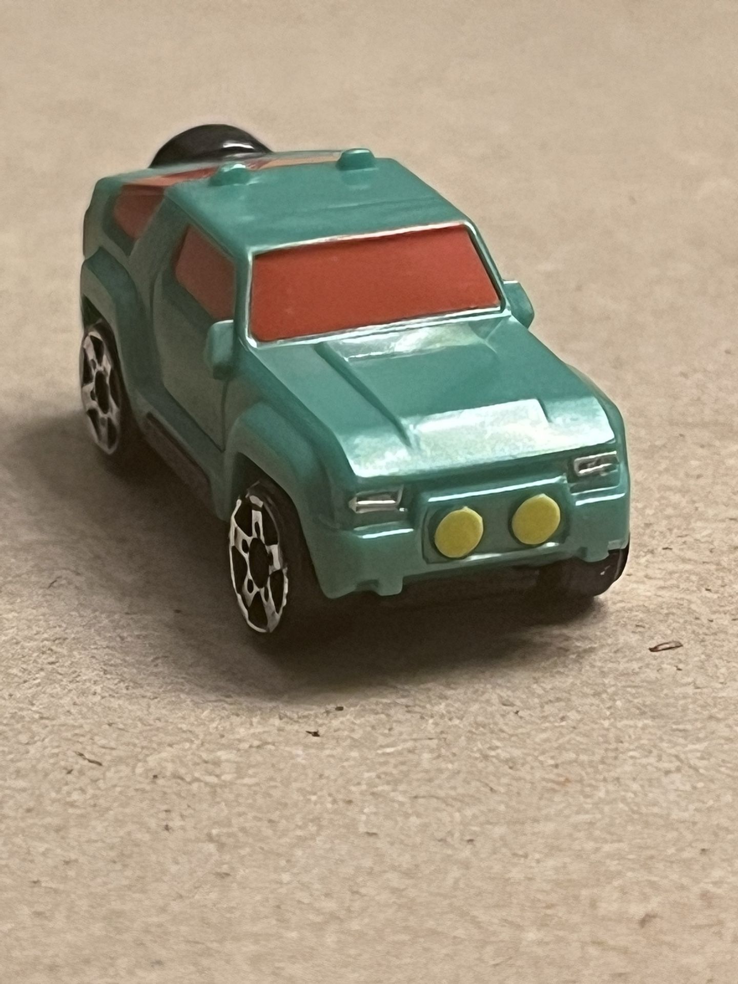 Small Hasbro Micro Machine (2020) SUV/Pickup Truck in Green