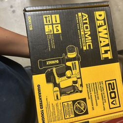 DeWal ATOMIC 20V MAX 5/8" Ultra-Compact Hammer Drill