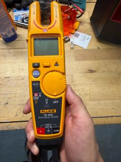 T6-600 Fluke Multimeter