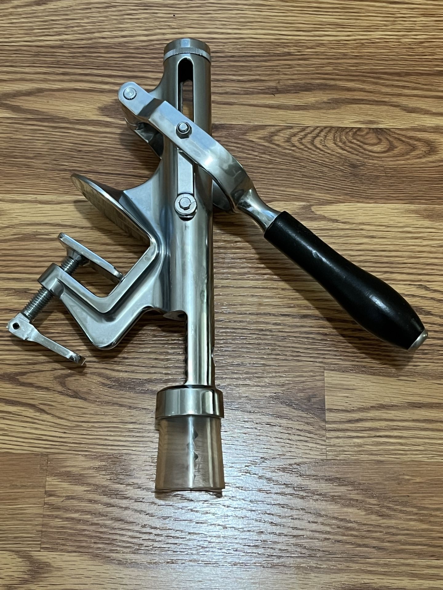 Professional Counter Mounted Wine Opener