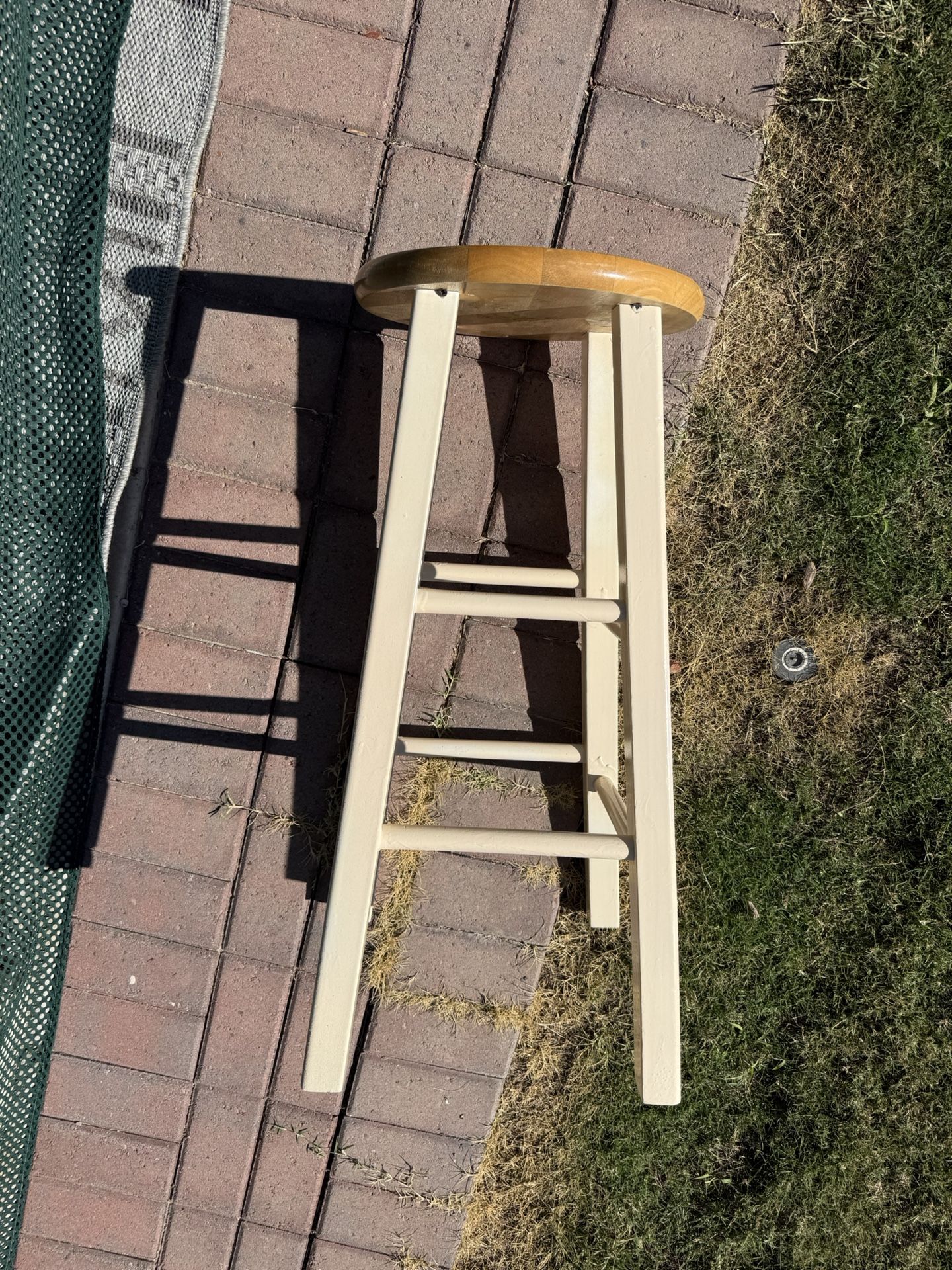 BARSTOOL CHAIR- 30 INCHES TOLL