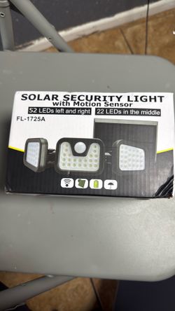 New Solar Motion Sensor Security Light – 74 LEDs – Waterproof