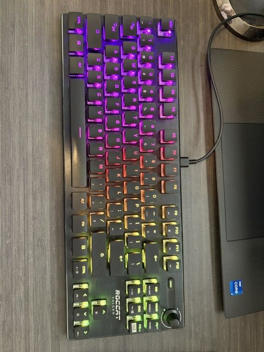Roccat Vulcan TKL mechanical Keyboard