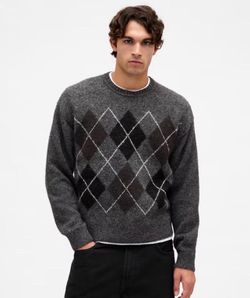 GAP Men’s Wool-Blend Relaxed Argyle Sweater Small