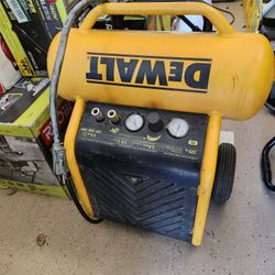 DEWALT 4.5 Gal. Portable Electric Air Compressor for Sale in