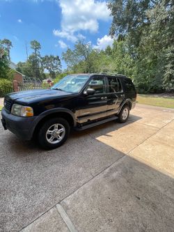 2004 Ford Explorer