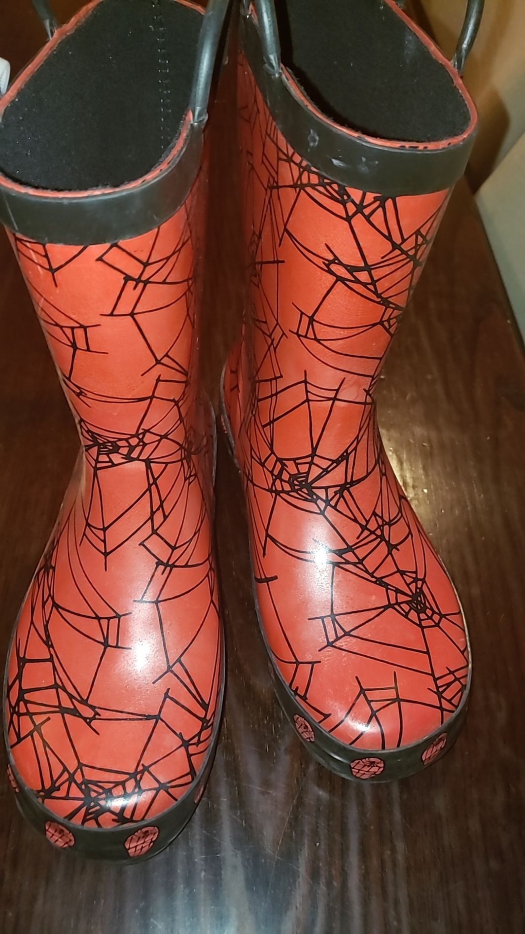 Kids Spiderman rain boots size XL 2/3
