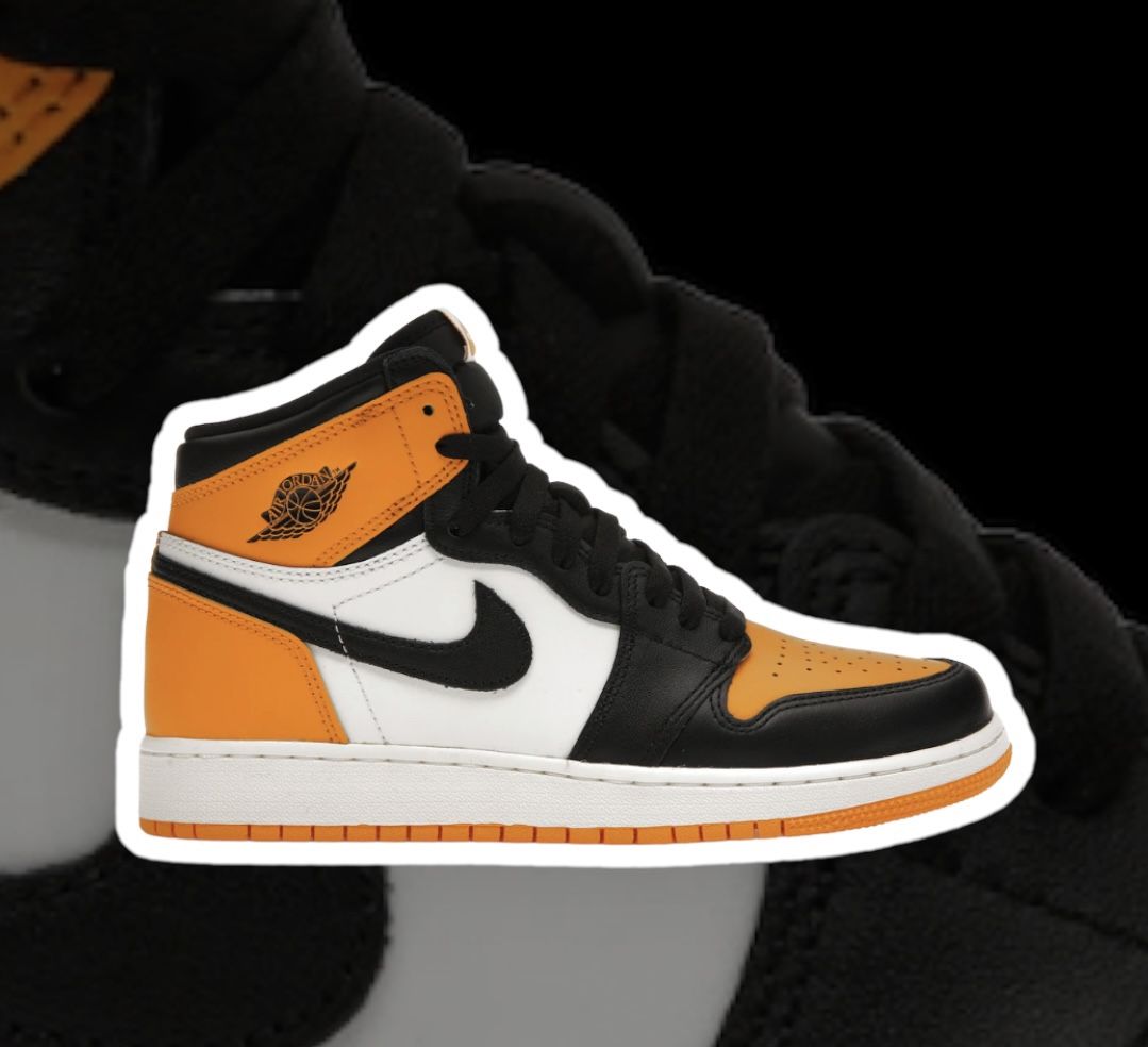 Jordan 1 High OG “Taxi” (Black/sail). GS sizes now available!! (3.5/4/4.5/5/5.5/6/6.5/7). 🟠