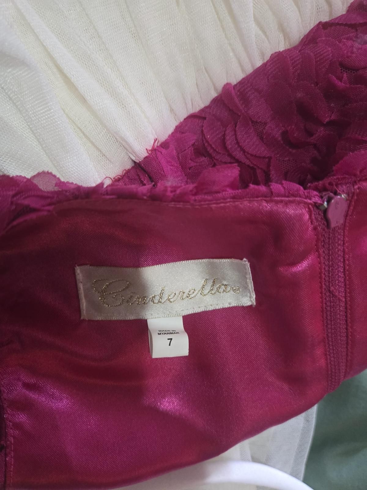 Size 7 Burgundy And White Girls Dress