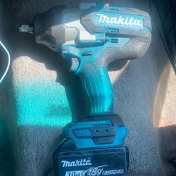 Makita 1/2 Inch Impact Wrench 