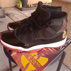  Jordans 11 BRED Size 11.5 $145