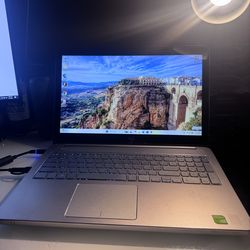 15 inch DELL LAPTOP With WINDOWS 11 PRO  FL STUDIO ADOBE SUITE