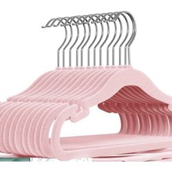 Children’s Velvet Hangers (pink) 30 Count 