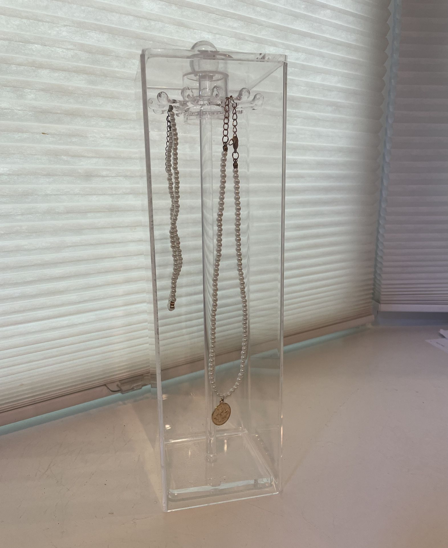 Jewelry Necklace Enclosed 14”h Acrylic Display Keeper Dust Free Holder