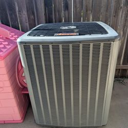 Used Condenser And New  Furnace 4 ton  Set Up