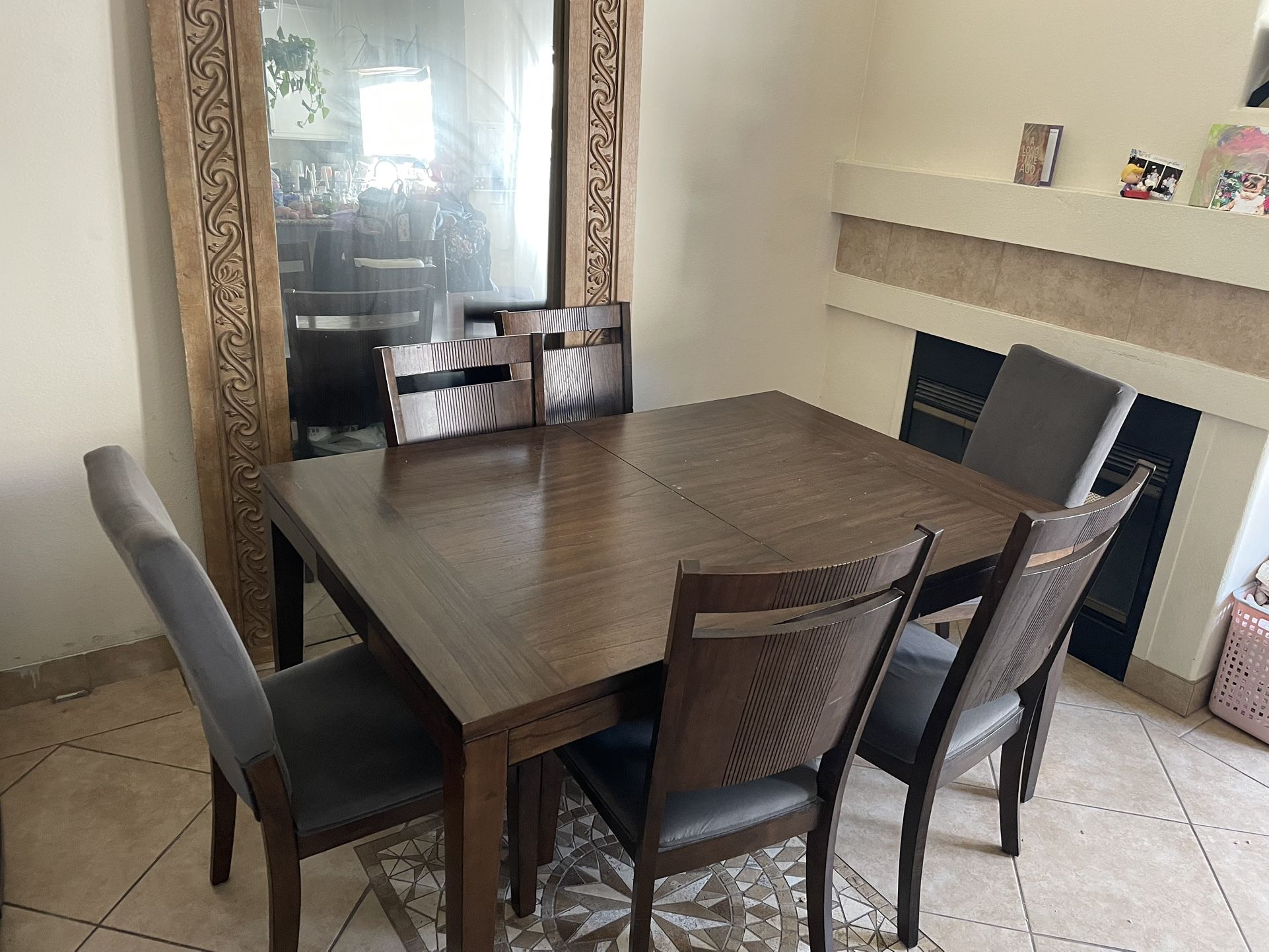 Dining Table Set