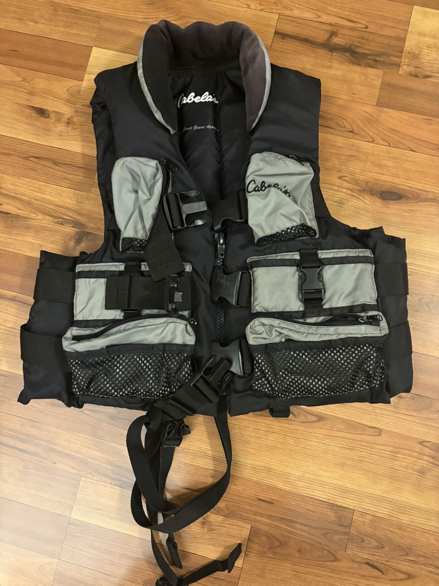 Cabela’s Fishing Life Vest, Size XXL