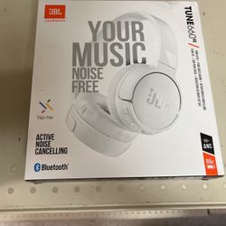 JBL Tune 660 Bluetooth Noise Cancelling Headphones— New!!