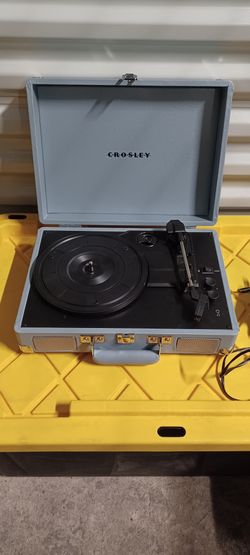 CROSLEY PORTABLE RECORD PLAYER very Good Condition 