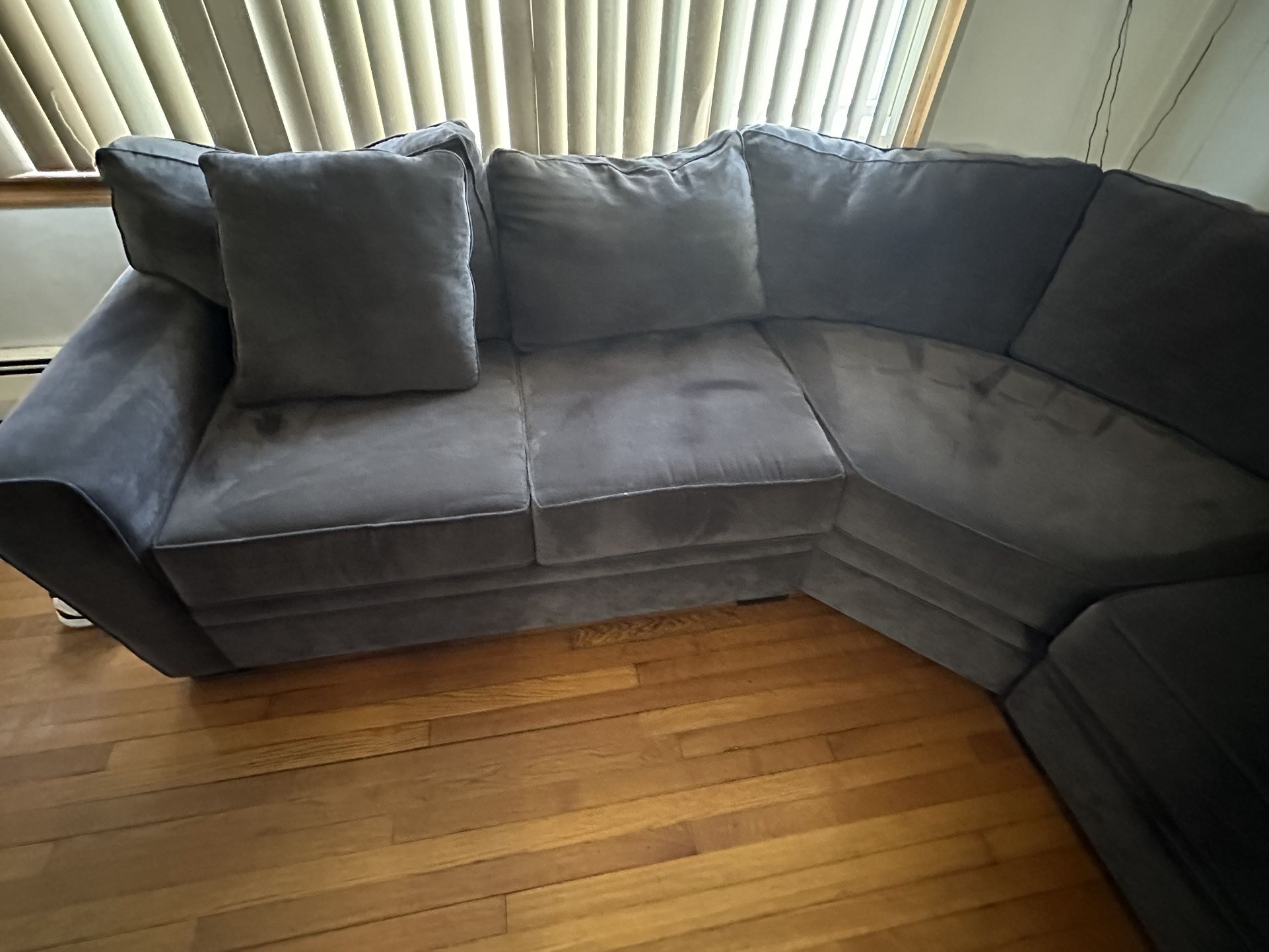 Raymour And Flanigan Sectional Couch 
