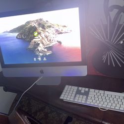 3.9 3.9 out of 5 stars (294) Apple iMac 21.5in 2.7GHz Core i5 (ME086LL/A) All In One Desktop, 8GB Memory, 256GB Solid State Drive, MacOS 10.12 Sierra 