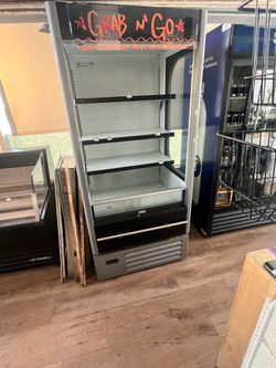Commercial Open-Air Refrigerated Merchandiser – Beverage-Air VM12