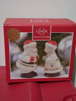 Lenox Holiday Solt And Pepper new with box