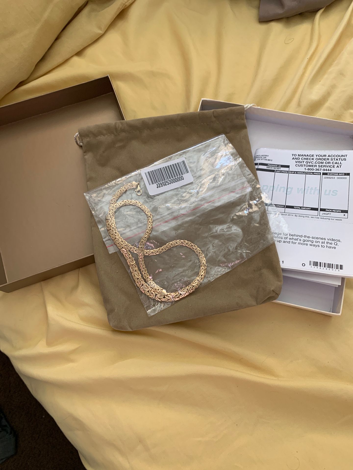 New never used 14k gold chain comes with original receipt ,box and bag 100% authentic guaranteed retail $1200