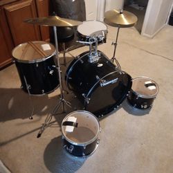 Tornado Mapex 5-piece Drum Set