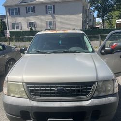 2004 Ford Explorer