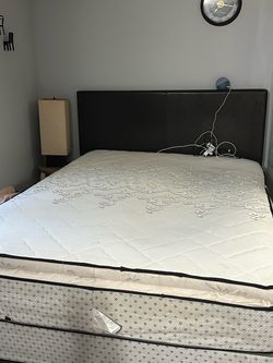 Queen bed with mattress