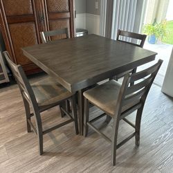 Dining Table with 4 Chairs