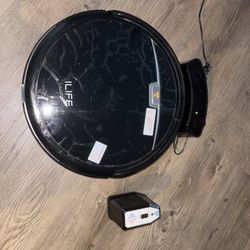 iLife Robot Vacuum Cleaner – Great Condition with Charging Dock & Virtual Wall 
