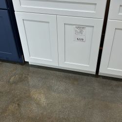 30" SUN Shaker White Bathroom Vanity $229