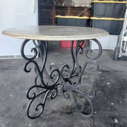 Small Round Coffe Table