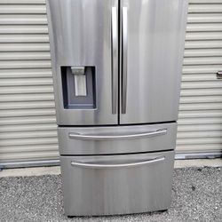 Samsung Stainless Steel French Door Fridge w/ Water Dispenser