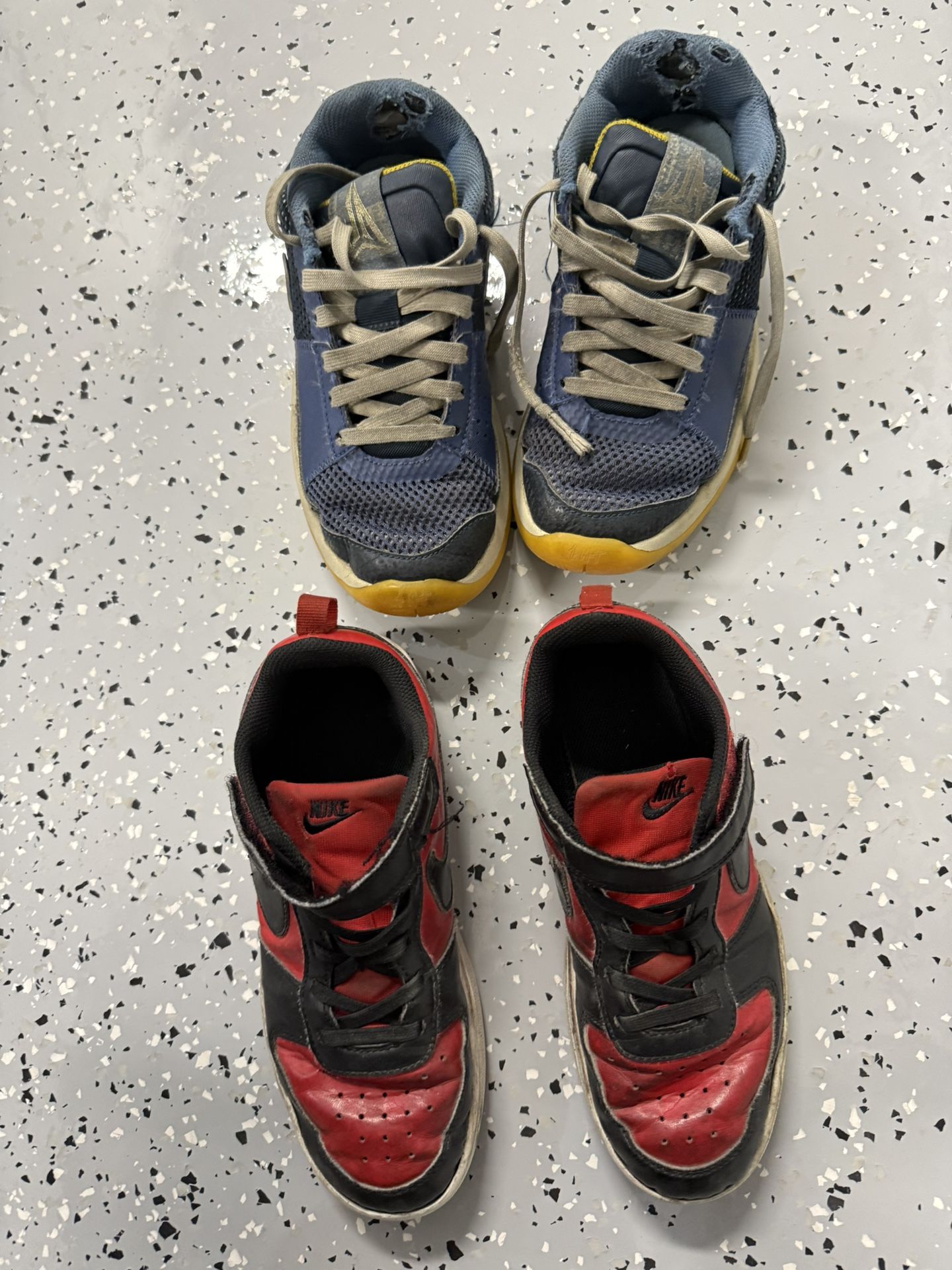 Boys Nike Shoes Size 3