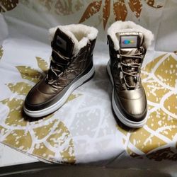 Women's Shoes Size 8