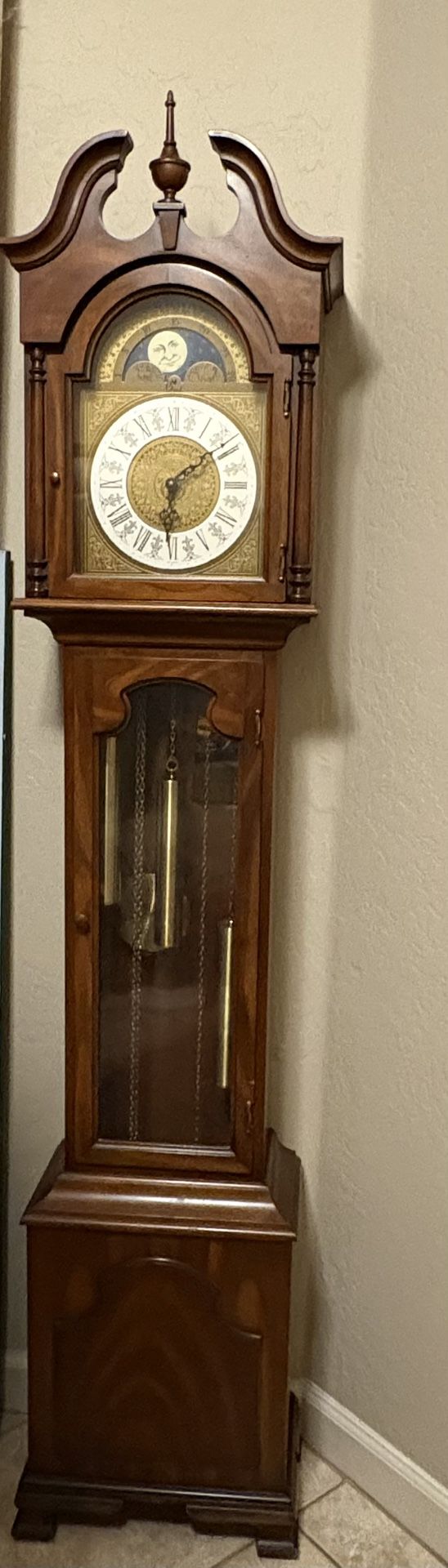 Grandfather clock Make Offer