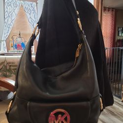 Large Genuine MK purse With Matching Wallet And Dust Bag