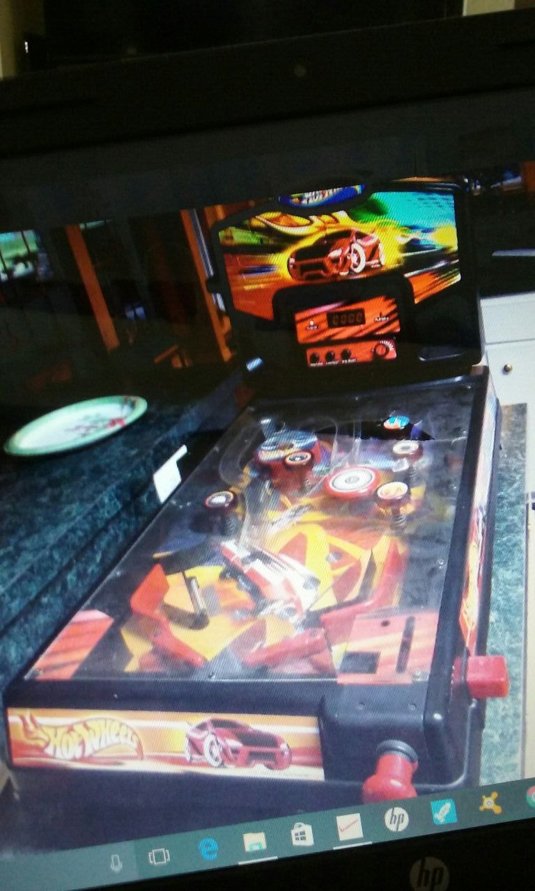 Hot Wheels pinball machine 1980s