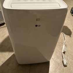 LG Air Conditioner & Dehumidifier 250sq Ft