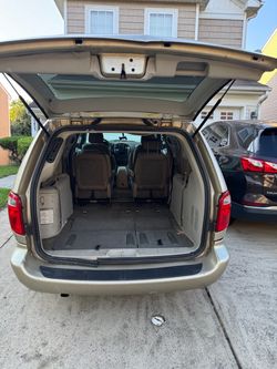 2005 Dodge Grand Caravan
