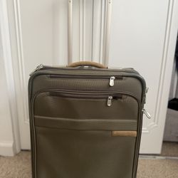Briggs & Riley Olive Baseline Essential Carry-On Bag