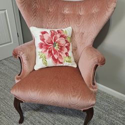 Queen Anne  Chair