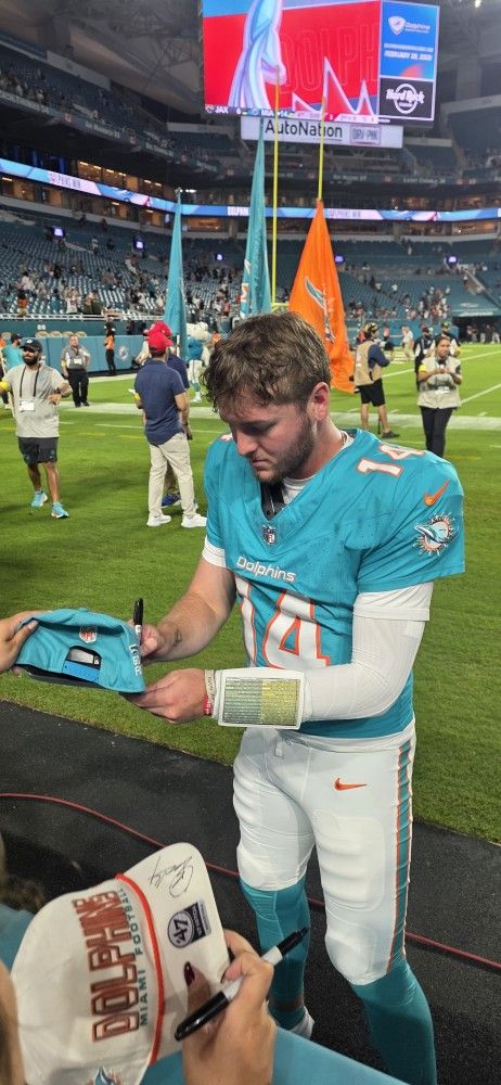 Miami Dolphins Vs Baltimore Ravens Sw Or Se Sideline Access Passes