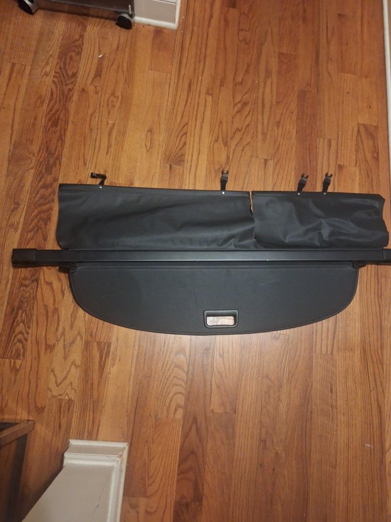 Cargo Cover 2017 Jeep Sport Cherokee