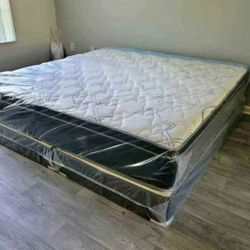 New KING SIZE MATTRESS PILLOW TOP 12 INCHES MATTRESS FREE BOX SPRINGS 
